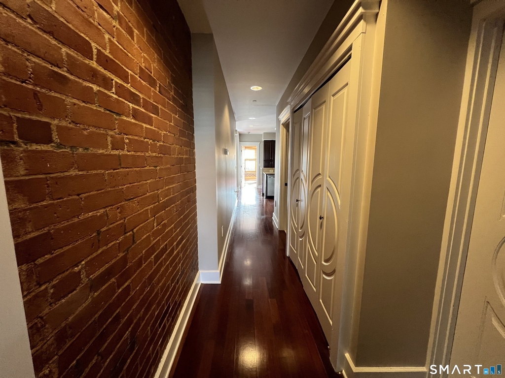 9 River Street - Photo 1
