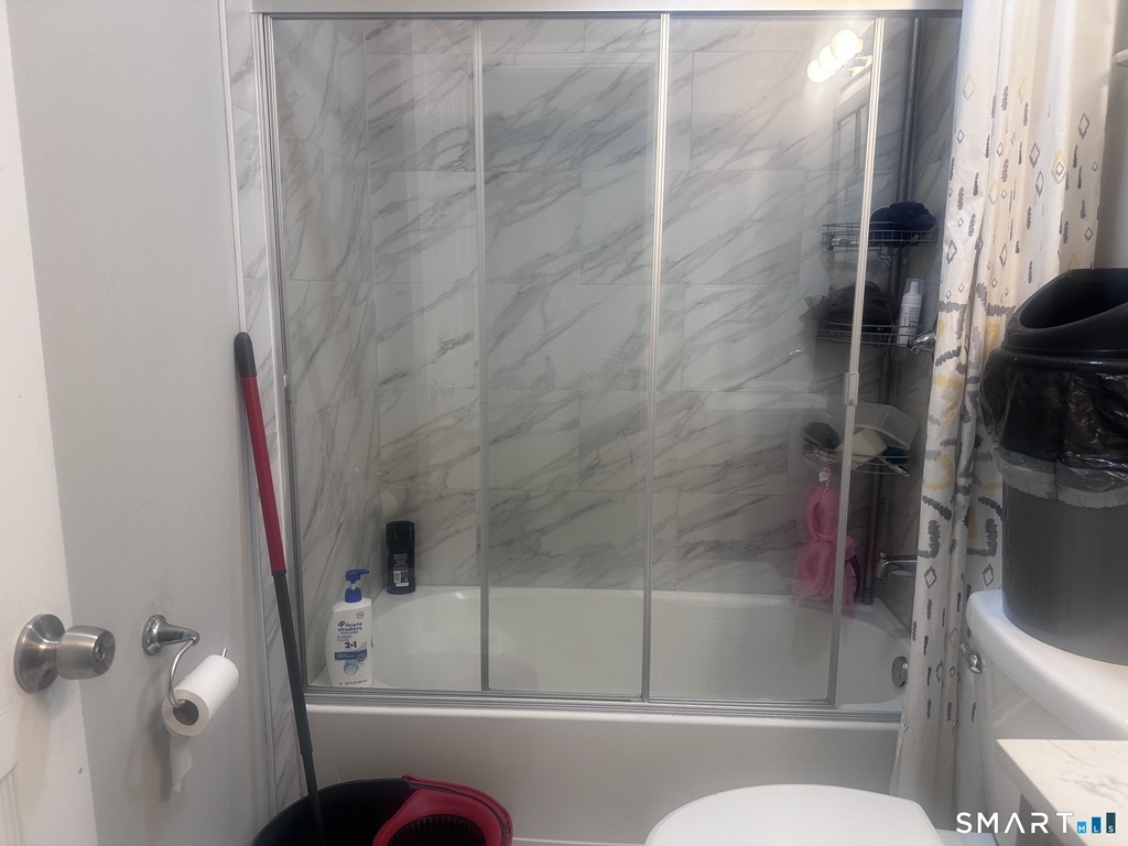 205 Forbes Street - Photo 6