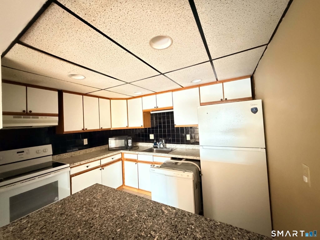 15 Donna Drive - Photo 3