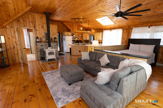 48b Swan Avenue - Photo 12