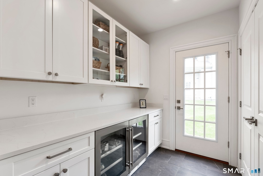 9 Damia Drive - Photo 14