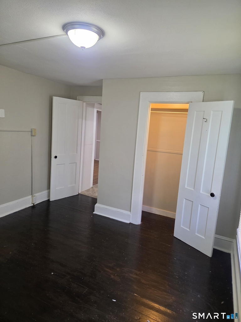 9 Harvard Street - Photo 3