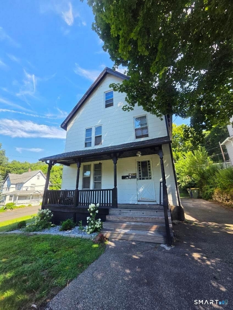 9 Harvard Street - Photo 0