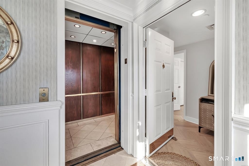 43 Harbor Drive - Photo 1