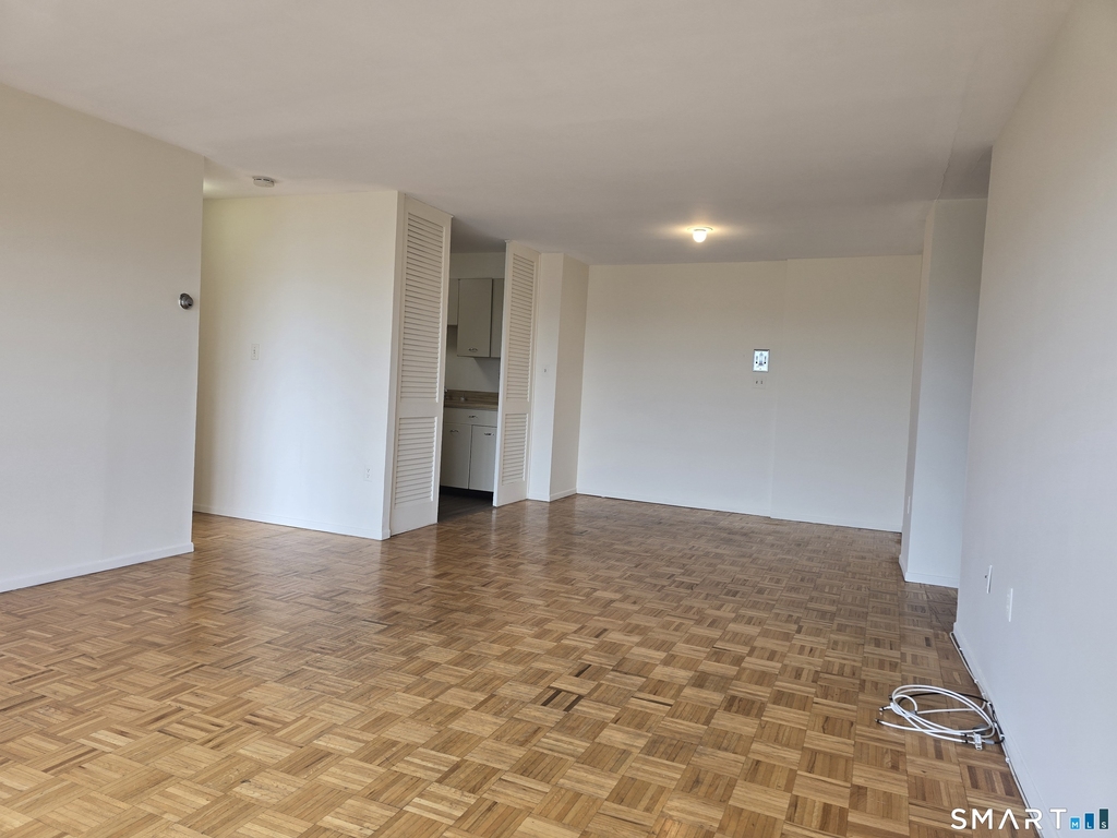 30 Woodland Street - Photo 4