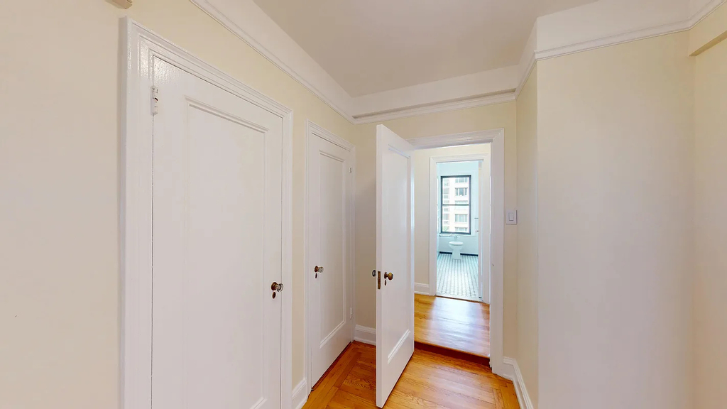 East 68th Street - Photo 3