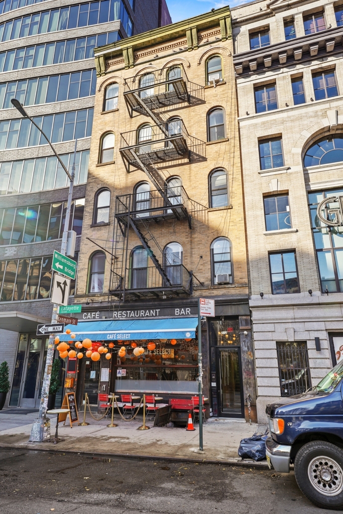212 Lafayette Street - Photo 8