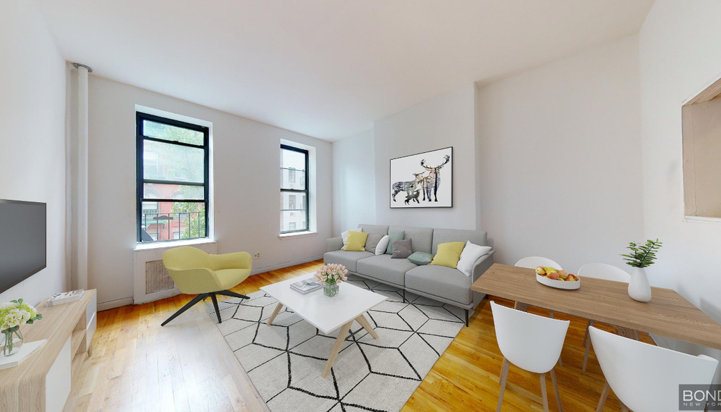 East 90th Street - Photo 0