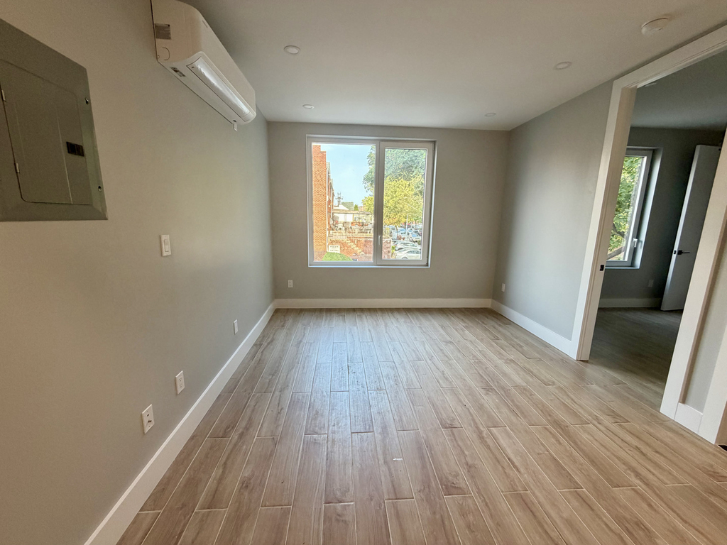 809 Midwood street - Photo 2