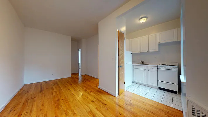 425 East 65th Street - Photo 2