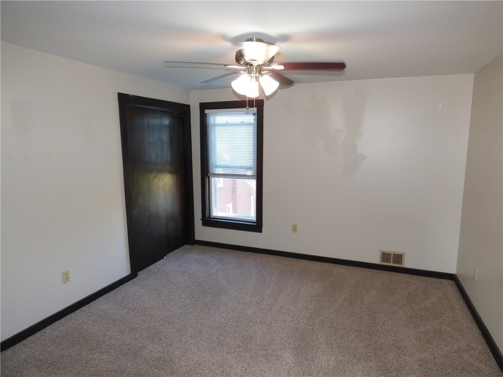 2709 Middletown Rd - Photo 8