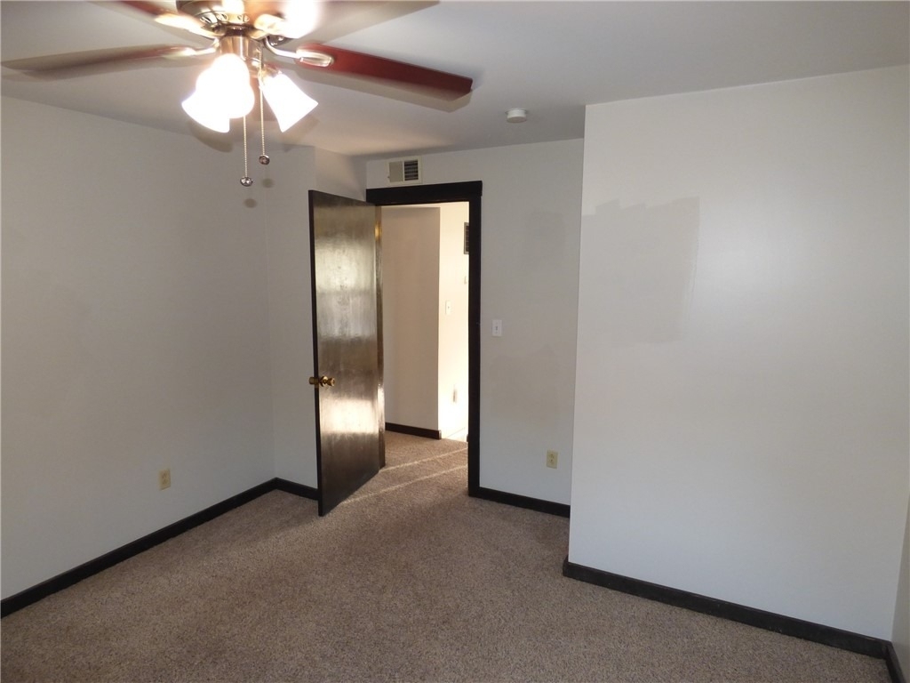 2709 Middletown Rd - Photo 10