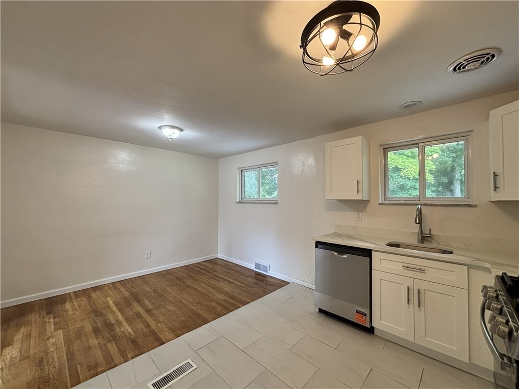 401 Cyra Dr - Photo 16