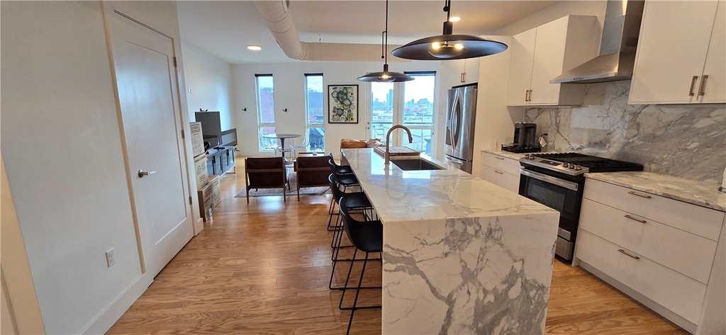 3725 Butler St. - Photo 1