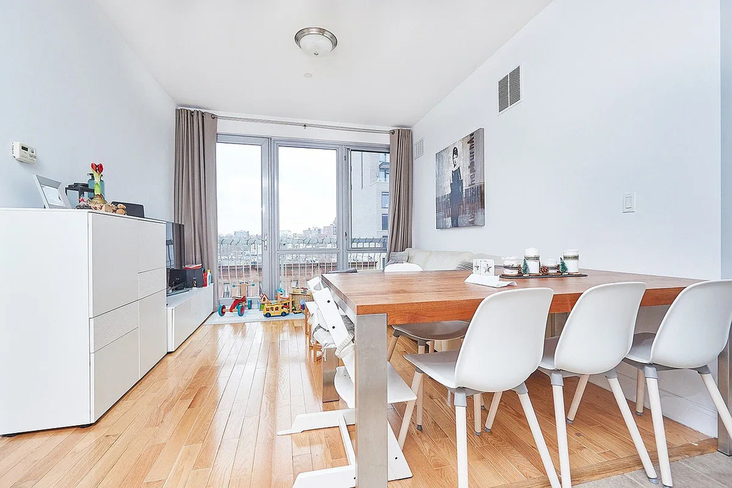 112 4th Street - Photo 1