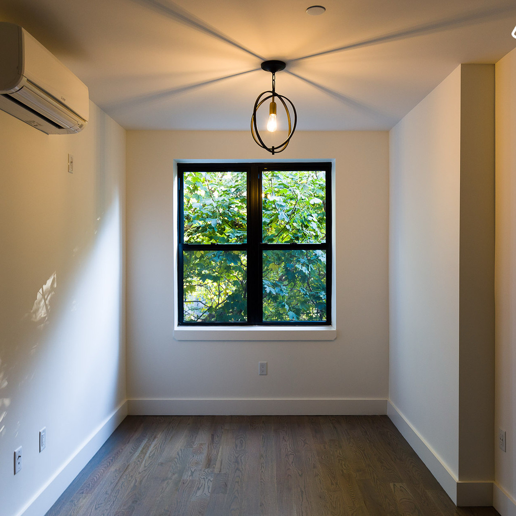 828 St Johns Place - Photo 2