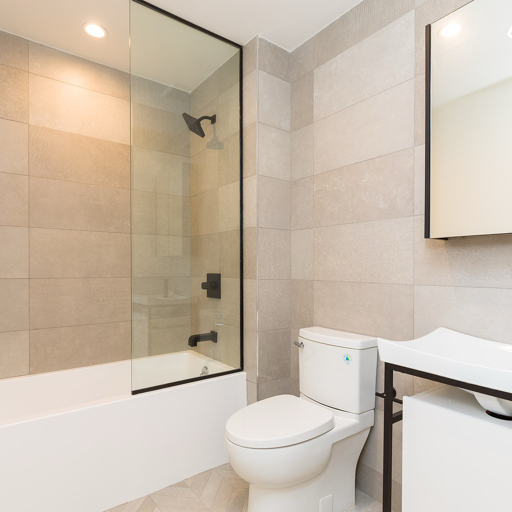 828 St Johns Place - Photo 8