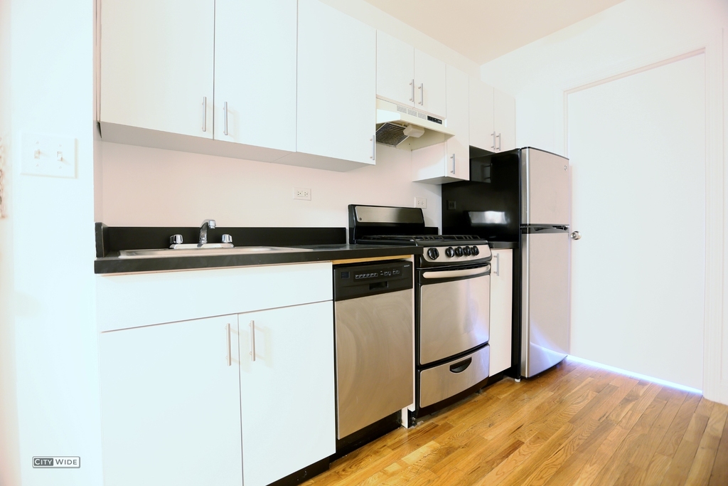 222 East 89th Street - Photo 3