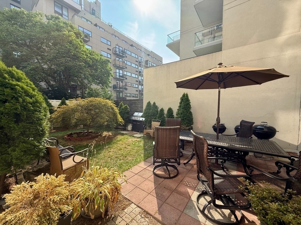 112 4th Avenue - Photo 11