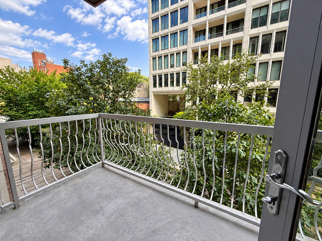 112 4th Avenue - Photo 4