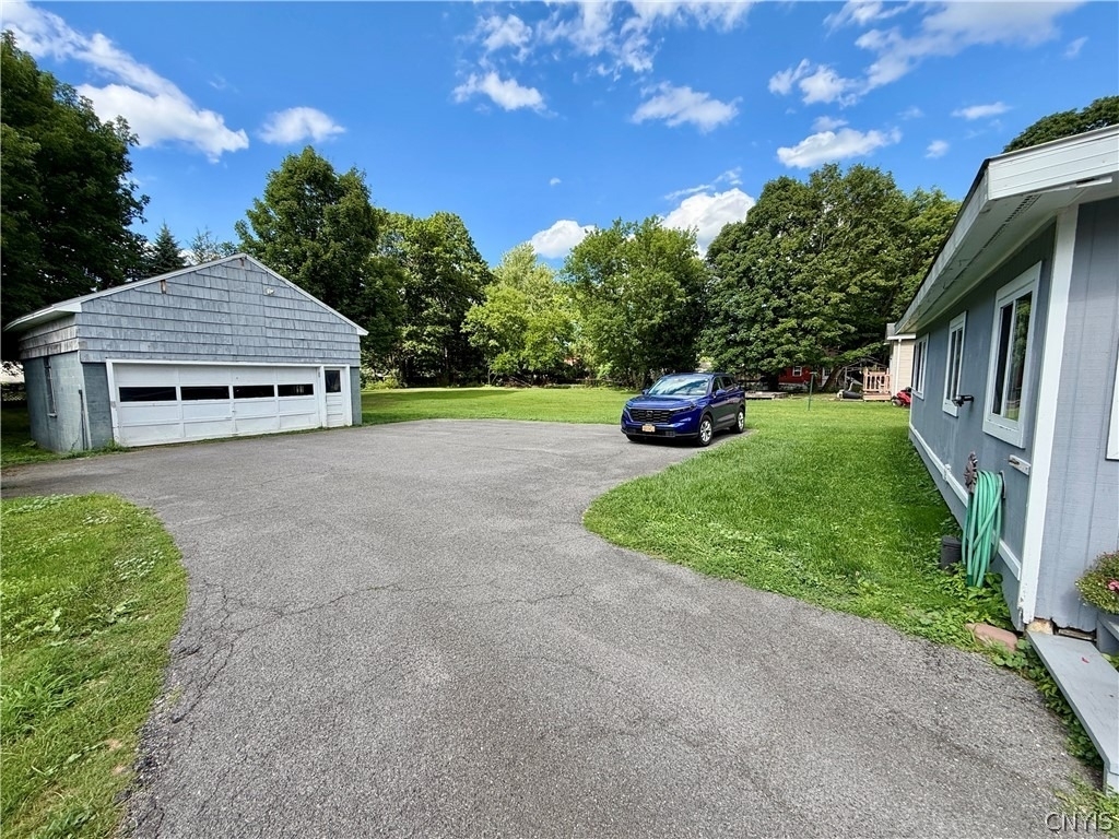 145 W Seneca Street - Photo 2