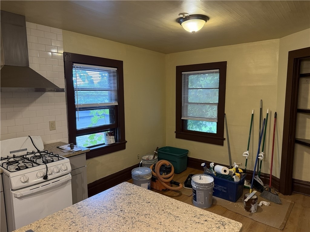 168 Gibbs Street - Photo 3