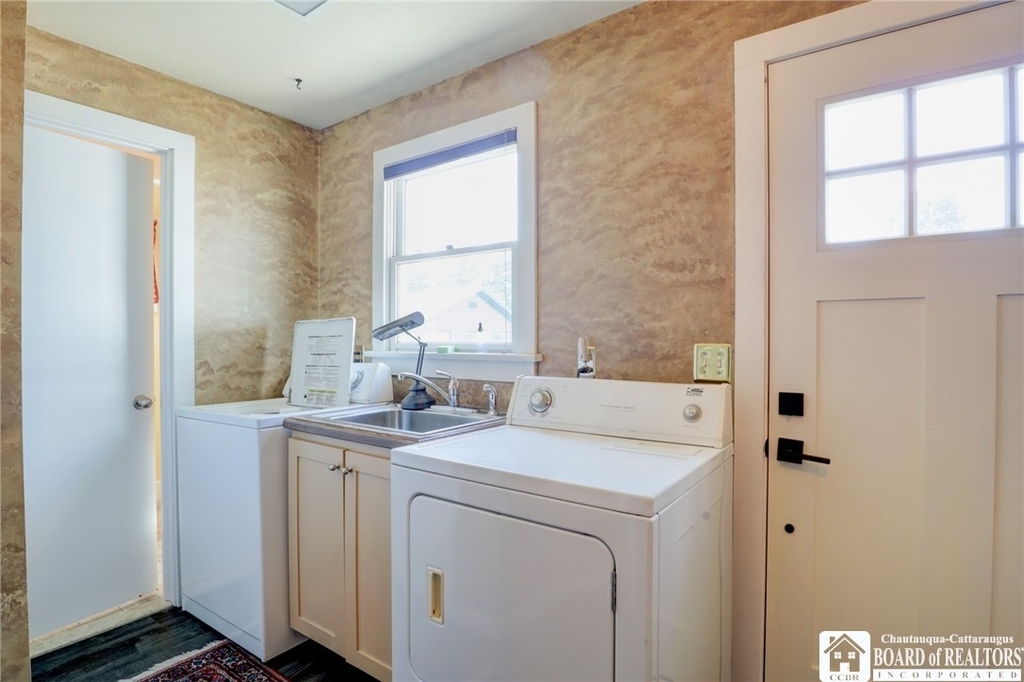 47 Bentley Avenue - Photo 14