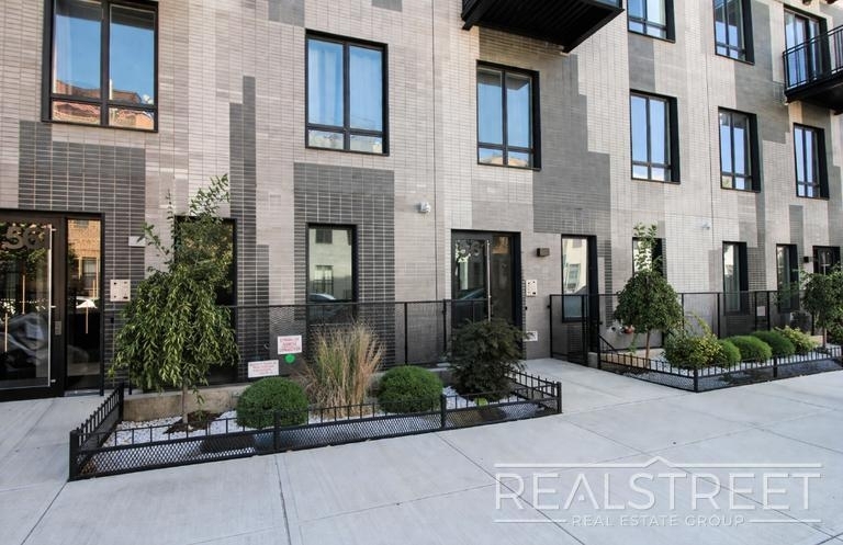 100 Himrod St - Photo 14