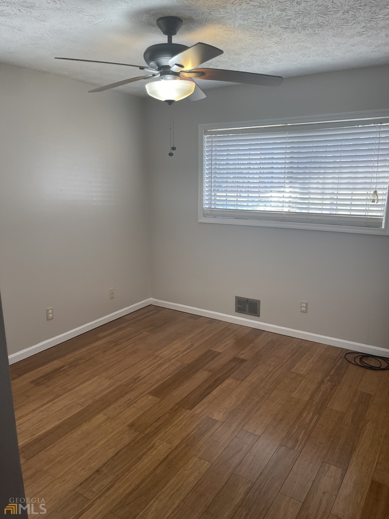 1088 Sherrington Drive - Photo 18