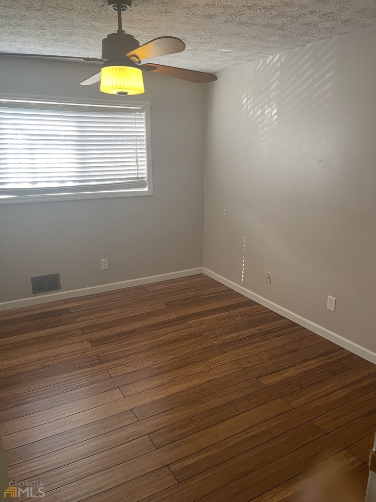 1088 Sherrington Drive - Photo 10