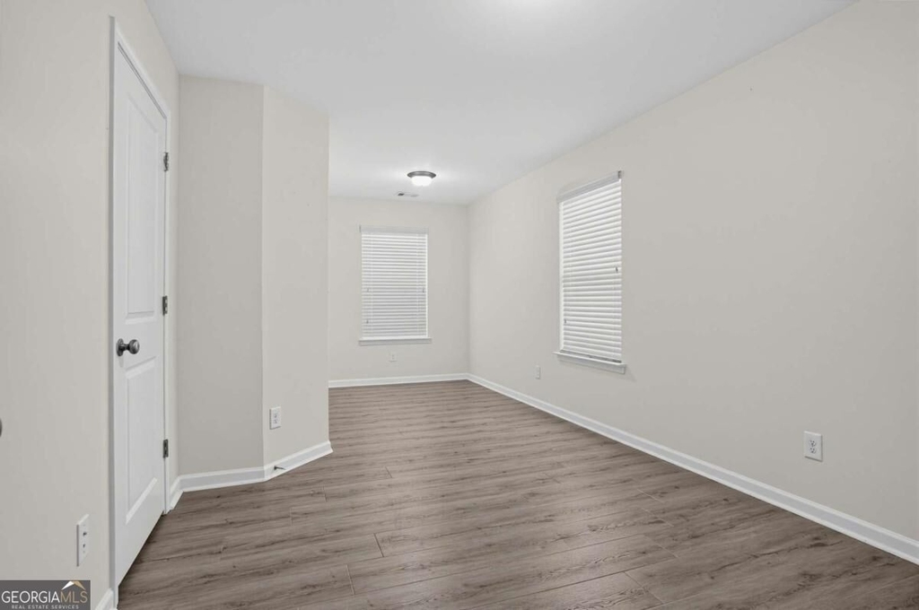 4933 Longview Walk - Photo 11