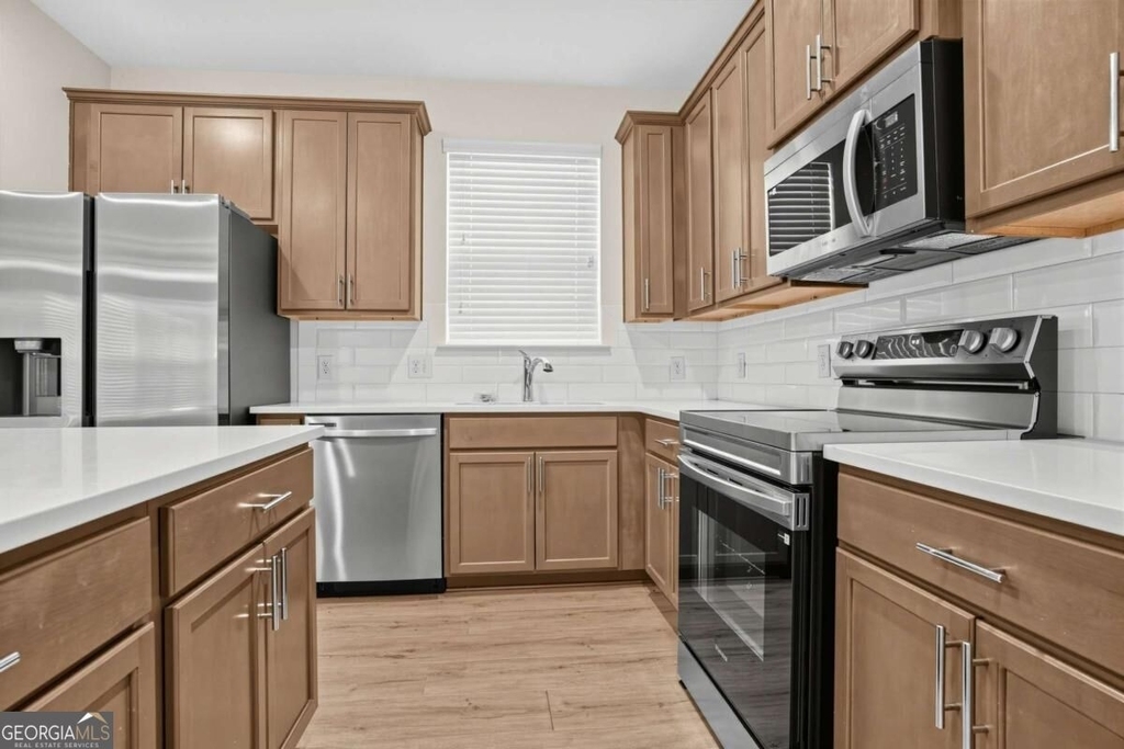 4933 Longview Walk - Photo 3