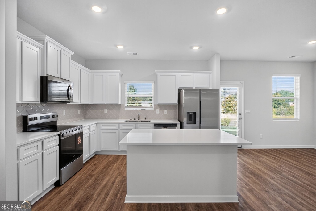 11920 Aukerman Way - Photo 2
