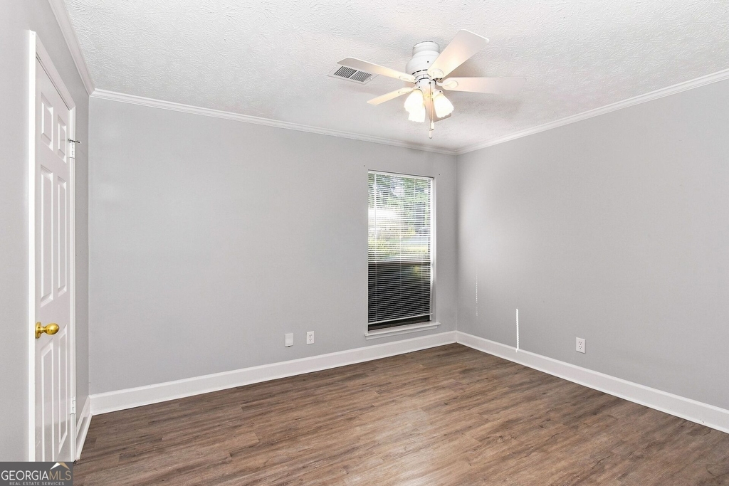 1374 Smokey Mountain Court - Photo 8