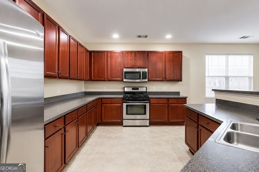 3025 Sable Trail - Photo 4