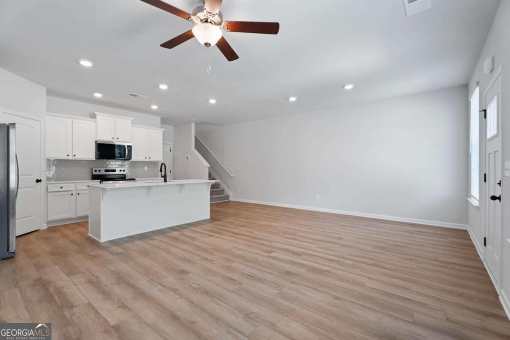156 Flier Drive - Photo 32