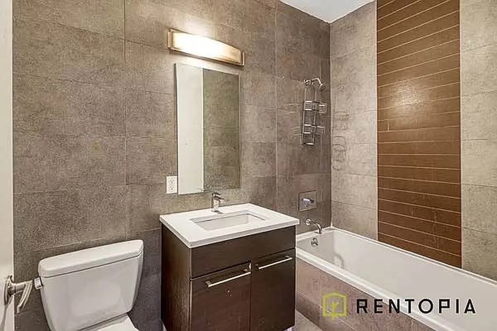808 Driggs Avenue - Photo 4