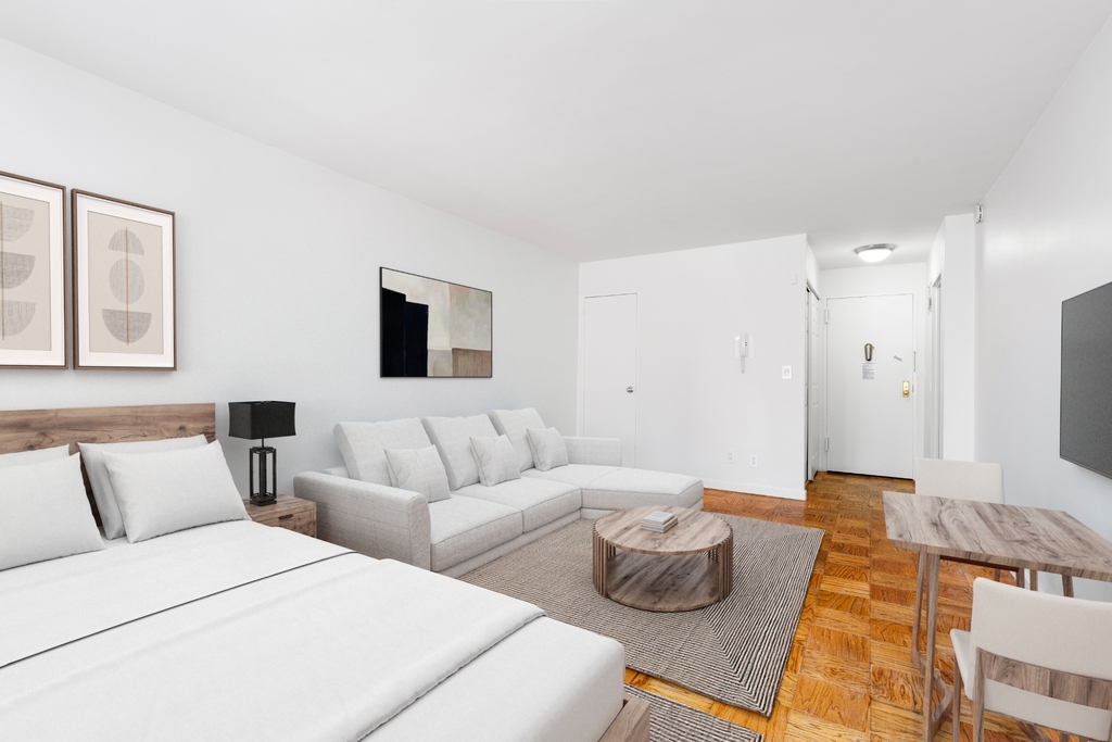 East 36th Street - Photo 0