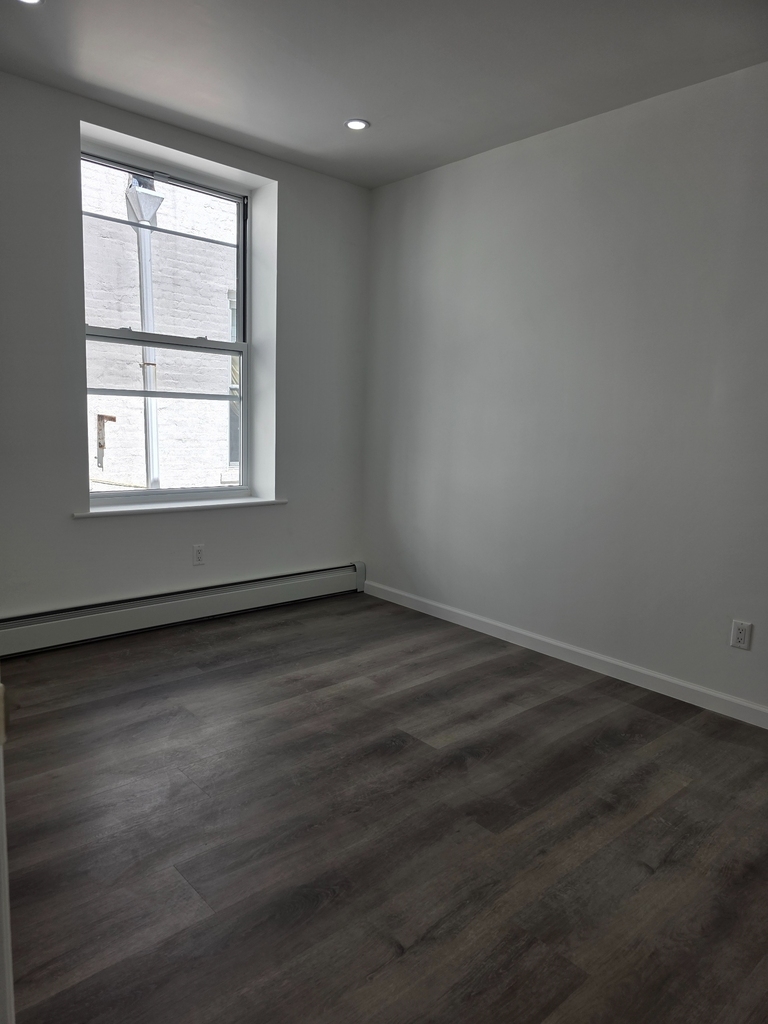 2226 63rd Street - Photo 8