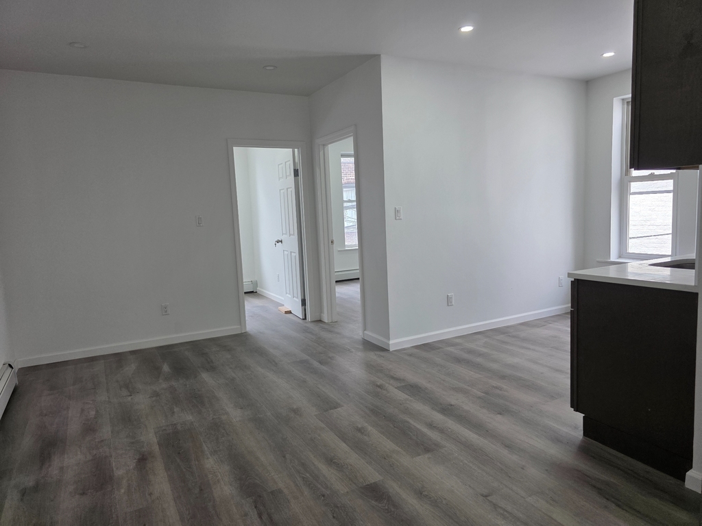 2226 63rd Street - Photo 3