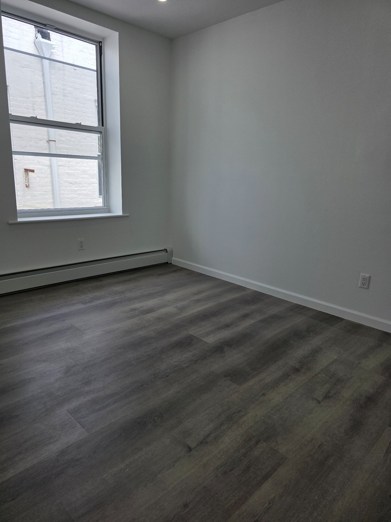 2226 63rd Street - Photo 5