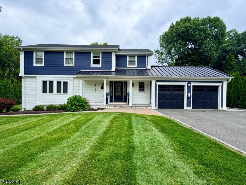 43 Edgewood Ave - Photo 0
