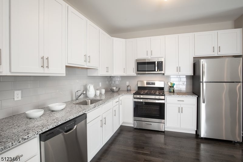 49 Arlene Ct - Photo 6