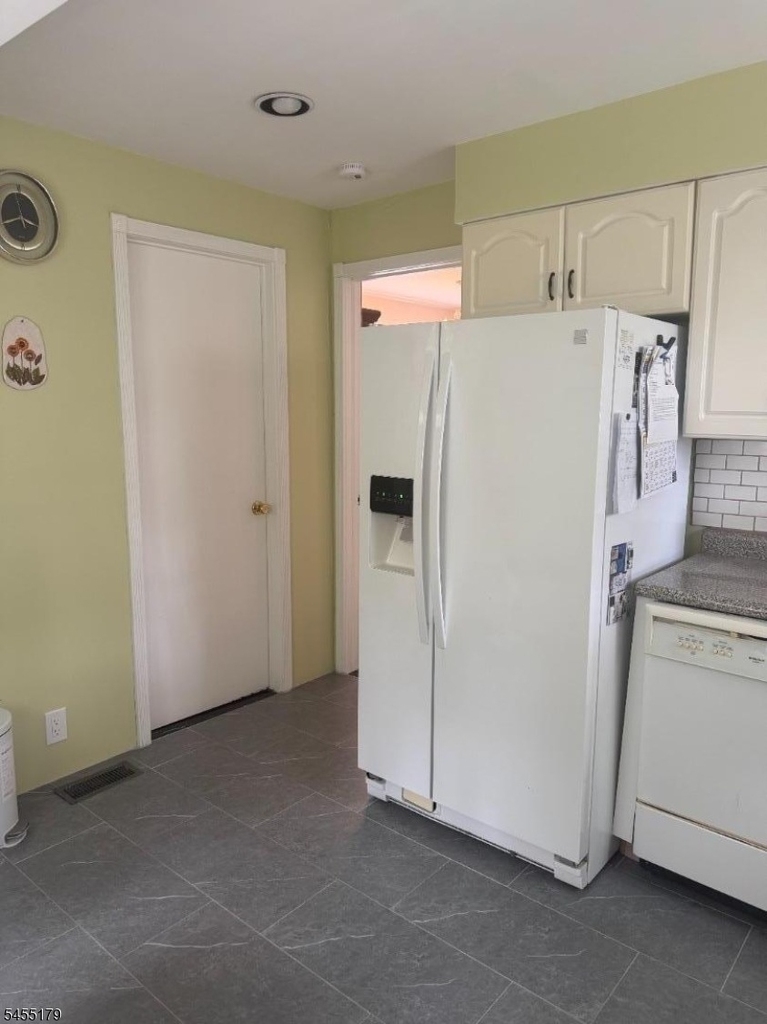 67 Oakland Ave - Photo 8