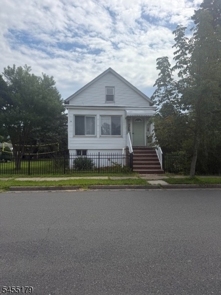 67 Oakland Ave - Photo 0