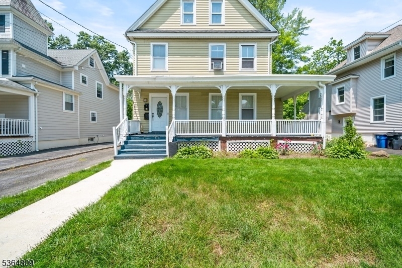 26 Hillside Ave - Photo 0