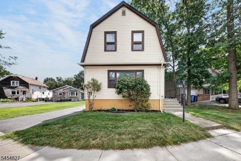 1871 W 4th St - Photo 0