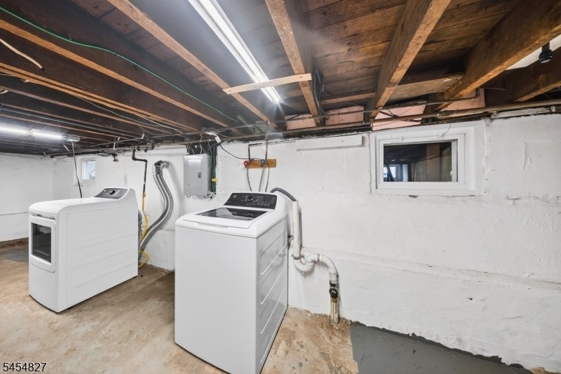 1871 W 4th St - Photo 18