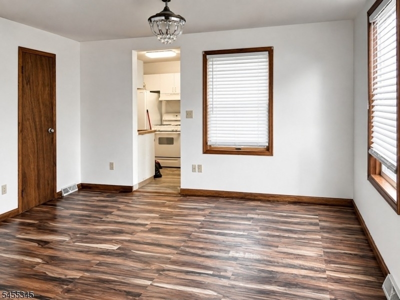 34 Carlton Ave - Photo 6