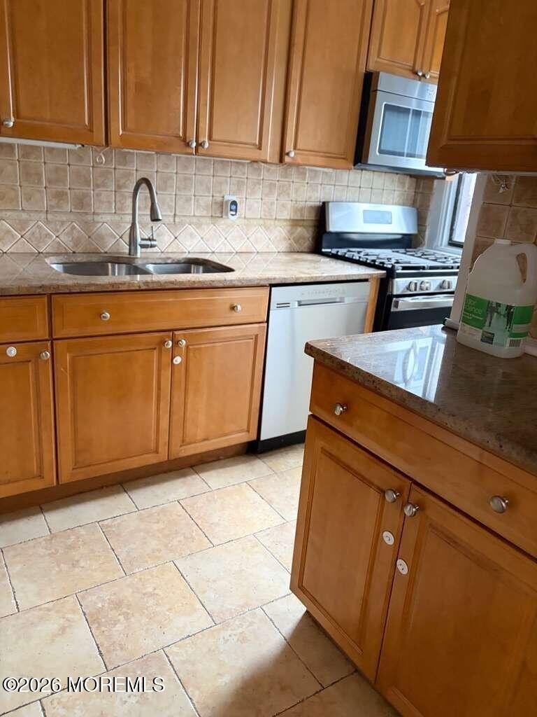 1001 Norwood Avenue - Photo 7